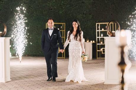 heartfelt wedding principal hall with romantic details_45