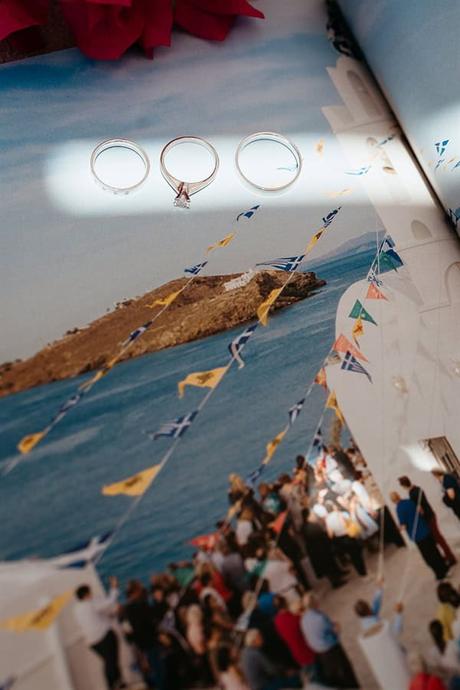 chic summer wedding breathtaking lazarou beach sifnos_15