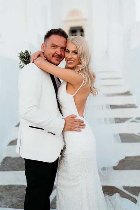 chic summer wedding breathtaking lazarou beach sifnos_11