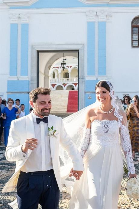 lovely wedding tinos unique florals_32