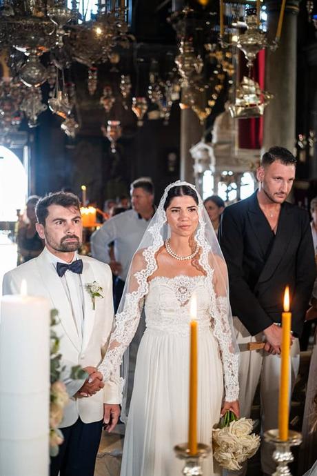 lovely wedding tinos unique florals_26