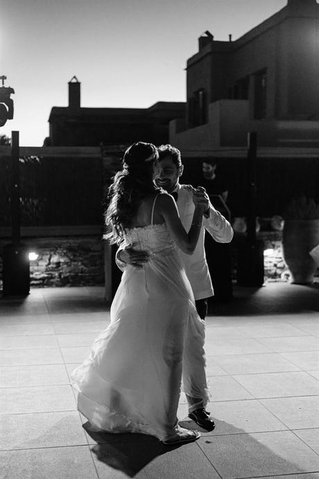 lovely wedding tinos unique florals_40