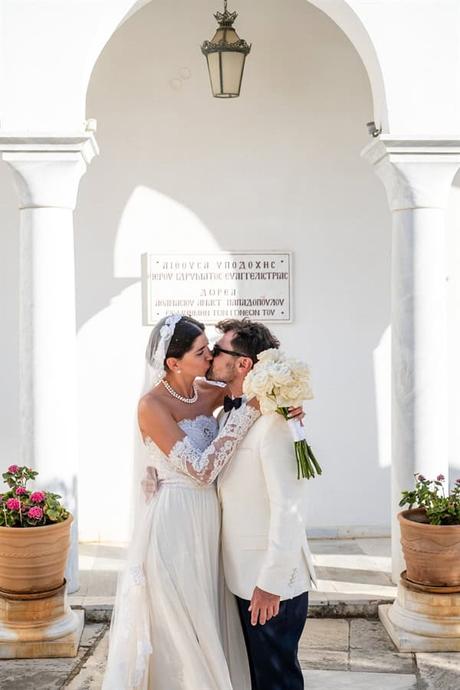 lovely wedding tinos unique florals_12