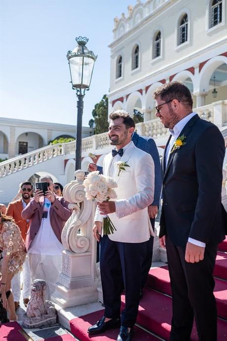 lovely wedding tinos unique florals_23