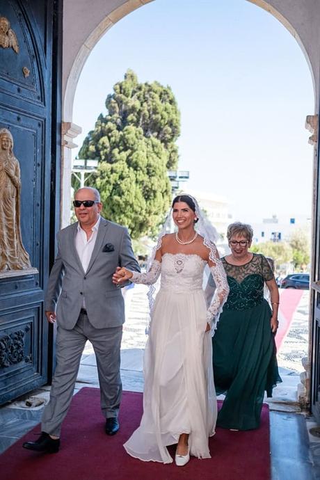 lovely wedding tinos unique florals_22