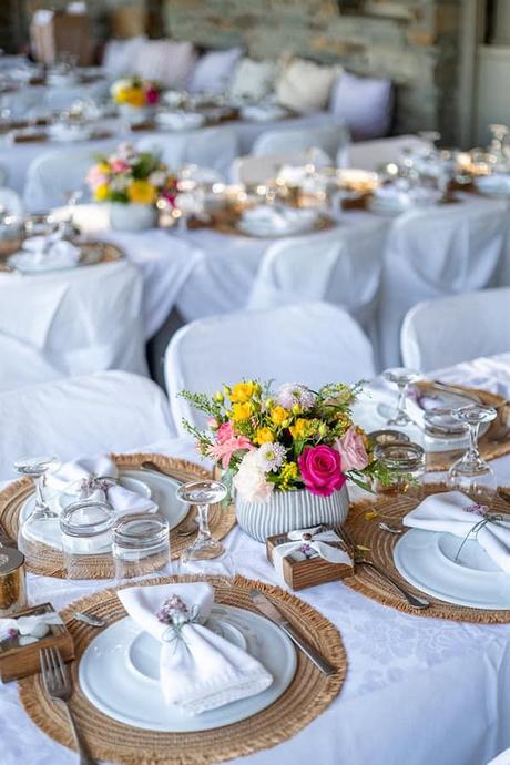 lovely wedding tinos unique florals_34