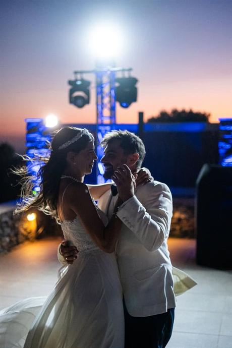 lovely wedding tinos unique florals_41