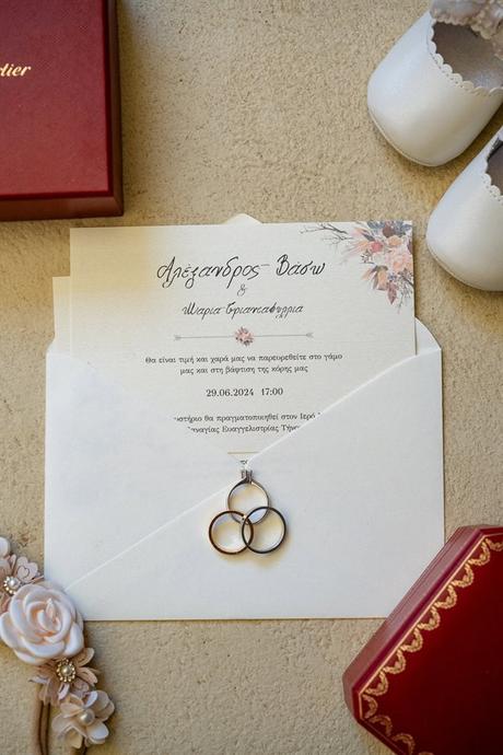 lovely wedding tinos unique florals_14