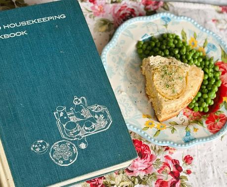 Tuna Cornbread Pie Tuna Cornbread Pie