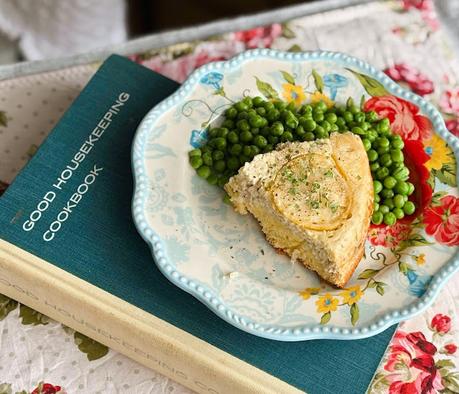 Tuna Cornbread Pie Tuna Cornbread Pie