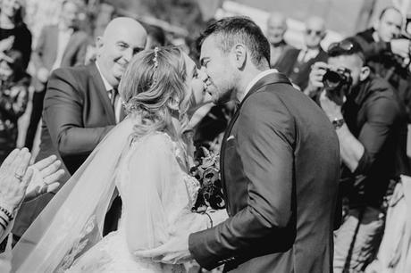 romantic winter wedding drama_25