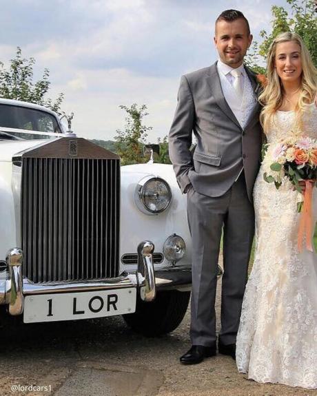 wedding car hire london brides happy circle premium retro wedding white car lordcars1