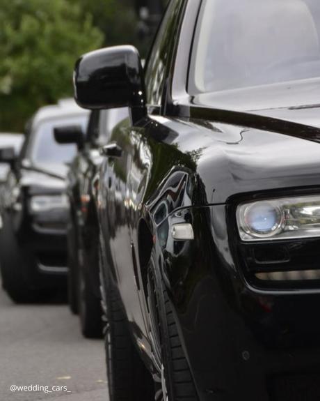 wedding car hire london column of cars black premium modern mirror car wedding cars