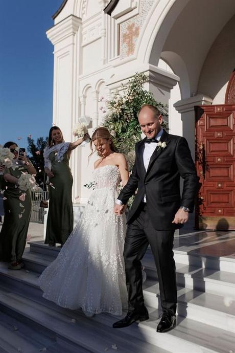 romantic-autumn-wedding-ktima-vikis-filled-with-lush-florals-timeless-elegance_23