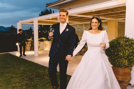 romantic-garden-wedding-white-roses-elegant-details_53