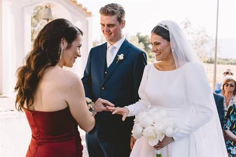 romantic-garden-wedding-white-roses-elegant-details_36
