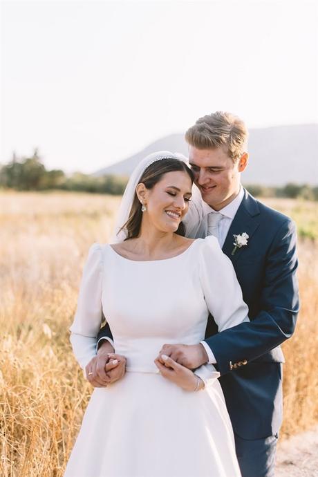 romantic-garden-wedding-white-roses-elegant-details_41