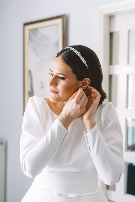 romantic-garden-wedding-white-roses-elegant-details_16