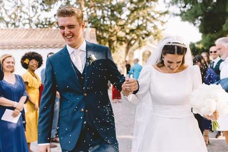 romantic-garden-wedding-white-roses-elegant-details_38