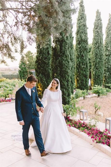 romantic-garden-wedding-white-roses-elegant-details_11