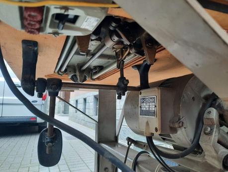 Our Singer 31K15 industrial sewing machine