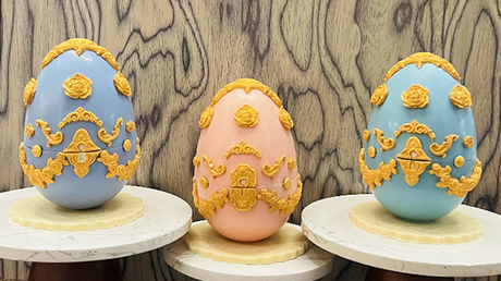 Hop into Easter Fun at Pan Pacific Singapore! 🐰🌸 Hop into Easter Fun at Pan Pacific Singapore! 🐰🌸
