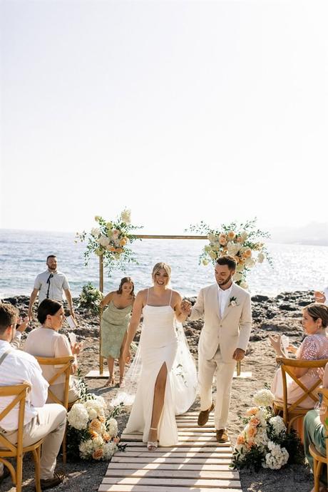 sun-kissed-ceremony-with-citrus-details-by-the-sea_29