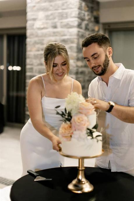 sun-kissed-ceremony-with-citrus-details-by-the-sea_36