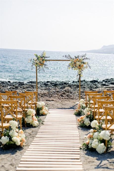 sun-kissed-ceremony-with-citrus-details-by-the-sea_19