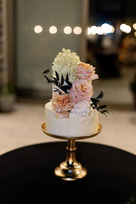 sun-kissed-ceremony-with-citrus-details-by-the-sea_35