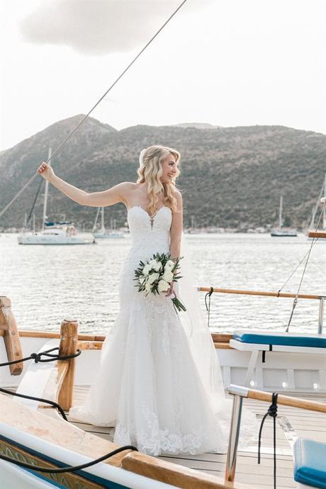 timeless-style-understated-luxury-lefkada_23