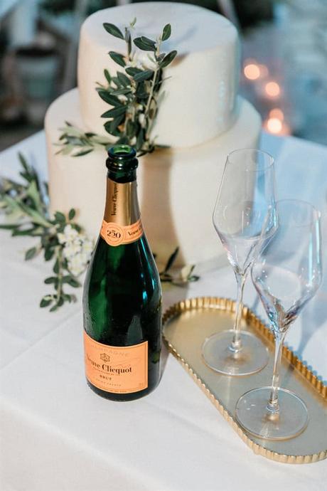 timeless-style-understated-luxury-lefkada_31