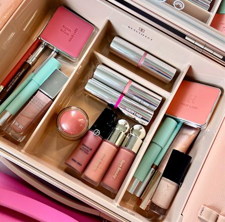 How to Edit Your Perfect Everyday Makeup Bag How to Edit Your Perfect Everyday Makeup Bag