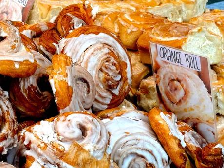 The Love-Hate Relationship with Recipe Blogs Baking trends rise across social media.