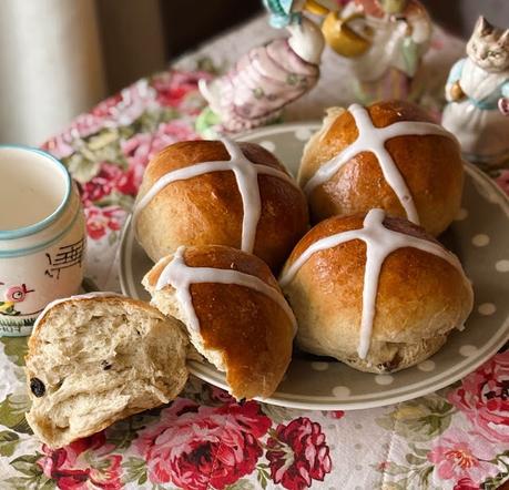 Hot Cross Buns (small batch) Hot Cross Buns (small batch)