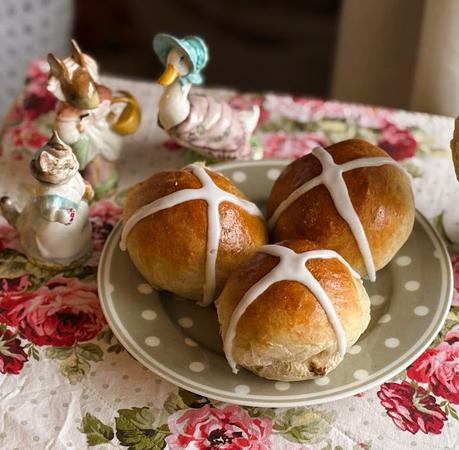Hot Cross Buns (small batch) Hot Cross Buns (small batch)