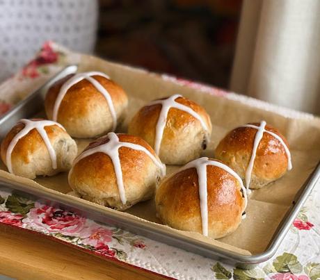 Hot Cross Buns (small batch) Hot Cross Buns (small batch)