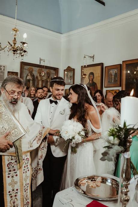 Minimal chic summer wedding on the beautiful island of Tinos | Nadia & Spyros minimal-chic-summer-wedding-beautiful-island-tinos_30