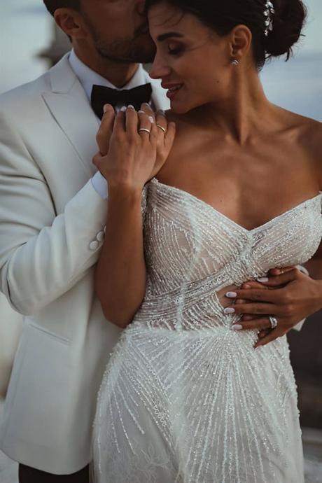 Minimal chic summer wedding on the beautiful island of Tinos | Nadia & Spyros minimal-chic-summer-wedding-beautiful-island-tinos_33