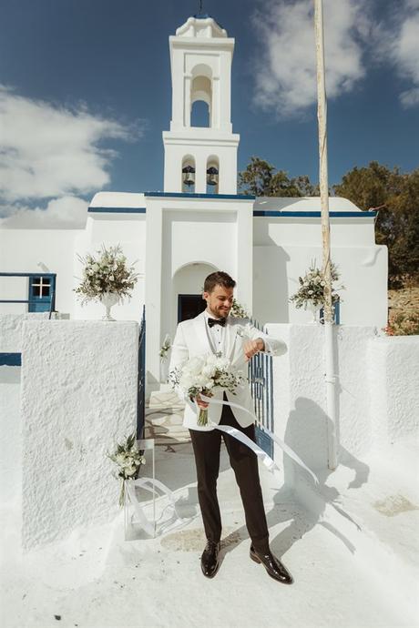 Minimal chic summer wedding on the beautiful island of Tinos | Nadia & Spyros minimal-chic-summer-wedding-beautiful-island-tinos_22