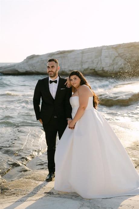 modern-elegance-bold-black-details-chic-nicosia-wedding_12