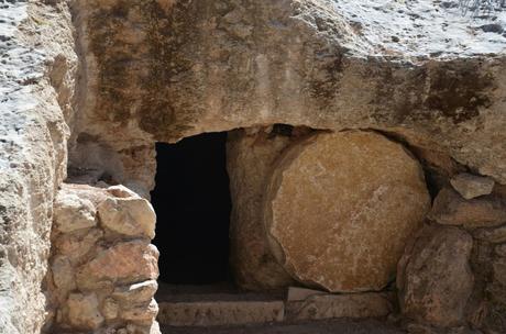 Resurrection Contradictions 4: Was the Stone Already Rolled Away or Not When the Women Arrived?