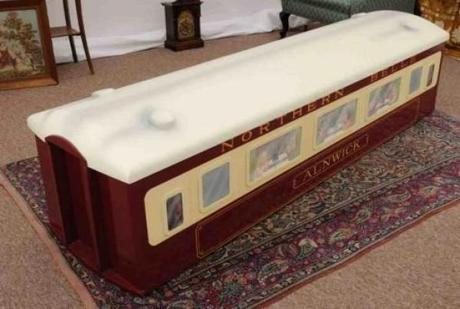 Planning a Funeral Online: 10 Essential Tips to Guide You