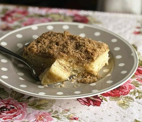 Banana Crumb Cake