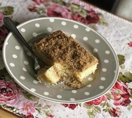 Banana Crumb Cake