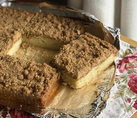 Banana Crumb Cake