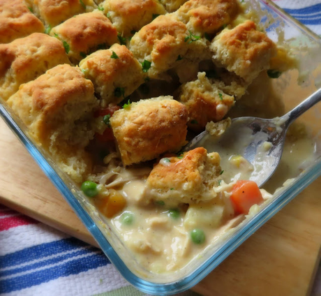 Creamy Chicken and Butter Biscuits Creamy Chicken and Butter Biscuits