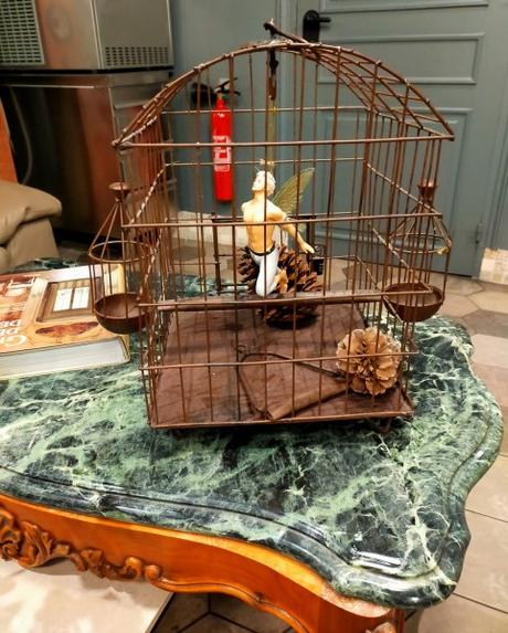 Gay Paree, Ooh La La!