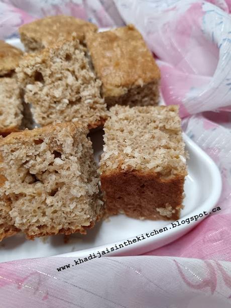 GÂTEAU AUX POMMES ET À LA NOIX DE COCO / APPLE COCONUT CAKE / BIZCOCHO DE MANZANA Y COCO / كعكة التفاح و جوز الهند