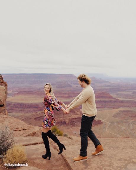 setting healthy boundaries couple bride groom aliceshootspeople